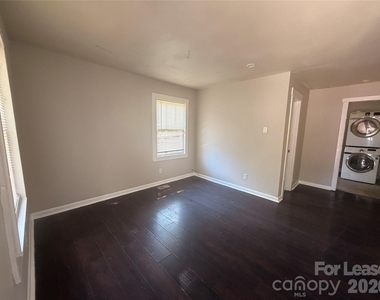 825 Rodey Avenue - Photo Thumbnail 1