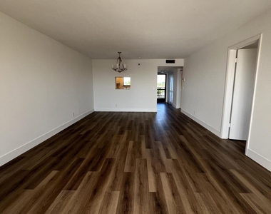 7770 Tahiti Lane - Photo Thumbnail 10