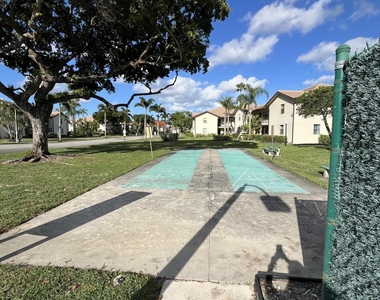 7770 Tahiti Lane - Photo Thumbnail 25