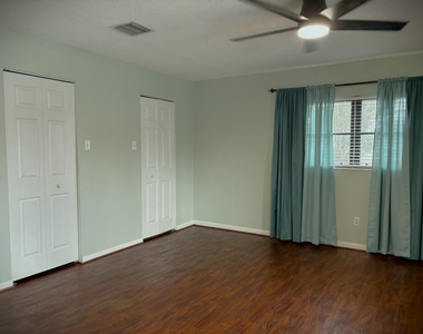 202 Sw Crescent Avenue - Photo Thumbnail 5