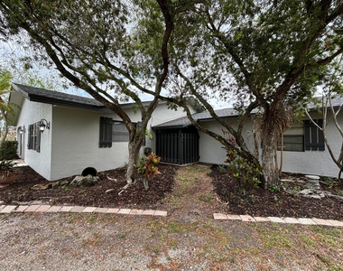 202 Sw Crescent Avenue - Photo Thumbnail 24