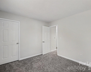1716 Starling Court - Photo Thumbnail 17