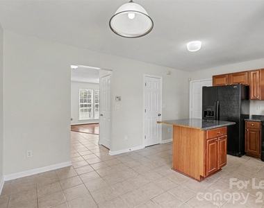 1716 Starling Court - Photo Thumbnail 9