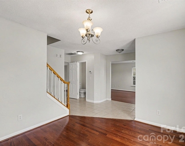 1716 Starling Court - Photo Thumbnail 2