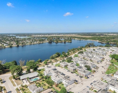 3322 Cynthia Lane - Photo Thumbnail 16