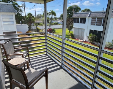 3322 Cynthia Lane - Photo Thumbnail 12