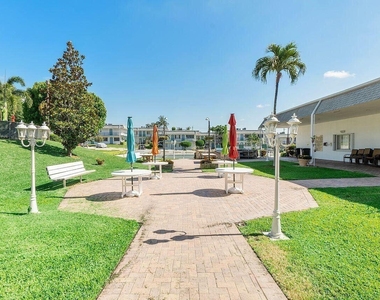 3322 Cynthia Lane - Photo Thumbnail 20