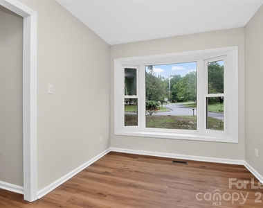 11122 Five Cedars Road - Photo Thumbnail 5