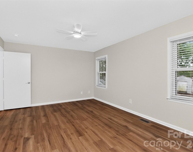 11122 Five Cedars Road - Photo Thumbnail 10