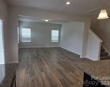 5678 Hagler Loop - Photo Thumbnail 3