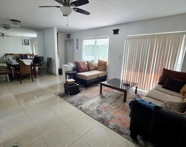 2245 Fillmore Street - Photo Thumbnail 4