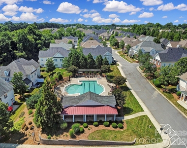 11910 Lacroix Street - Photo Thumbnail 4