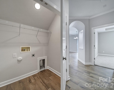 11910 Lacroix Street - Photo Thumbnail 14