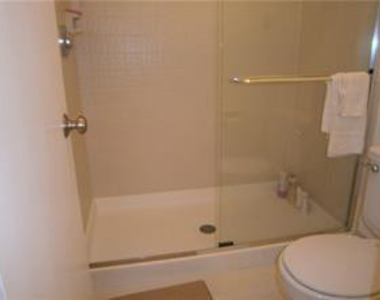 3559 Cocoplum Circle - Photo Thumbnail 9