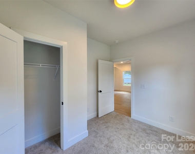 217 Carlie Street - Photo Thumbnail 7