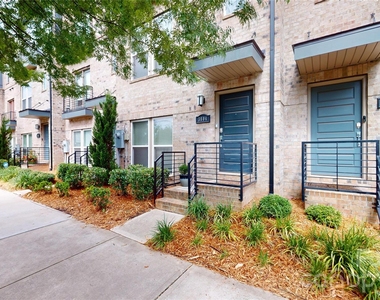 3804 Sky Haven Drive - Photo Thumbnail 2