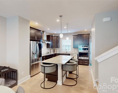3804 Sky Haven Drive - Photo Thumbnail 12