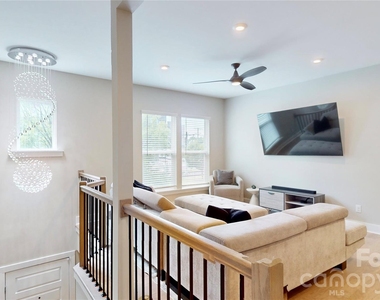 3804 Sky Haven Drive - Photo Thumbnail 3