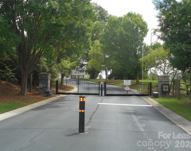 322 Deep Water Lane - Photo Thumbnail 27