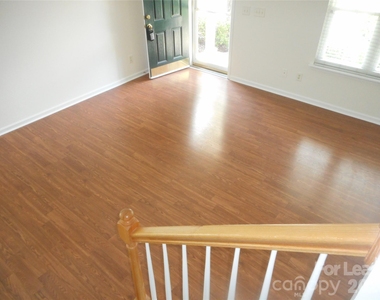 322 Deep Water Lane - Photo Thumbnail 20
