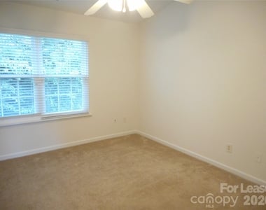 322 Deep Water Lane - Photo Thumbnail 17