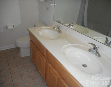 322 Deep Water Lane - Photo Thumbnail 18