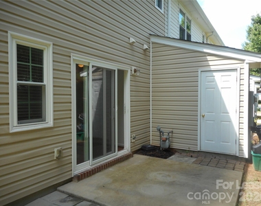 322 Deep Water Lane - Photo Thumbnail 10