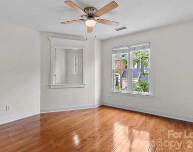 1192 Hampton Gardens Lane - Photo Thumbnail 24