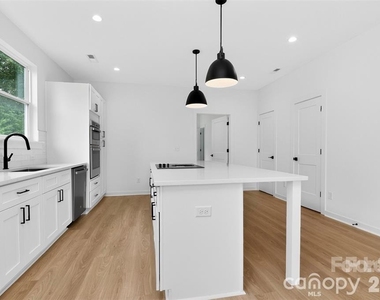 2716 Baltimore Avenue - Photo Thumbnail 11