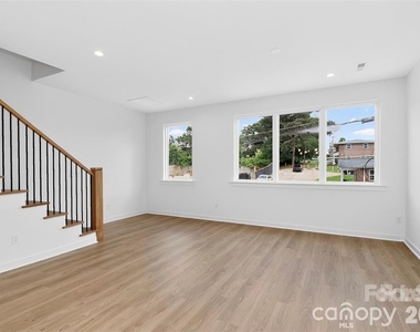2716 Baltimore Avenue - Photo Thumbnail 16