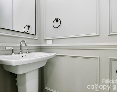 2716 Baltimore Avenue - Photo Thumbnail 10