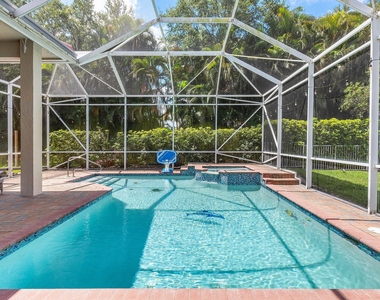 4675 Manderly Drive - Photo Thumbnail 22