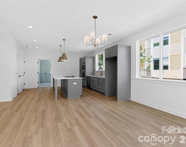 2714 Baltimore Avenue - Photo Thumbnail 12