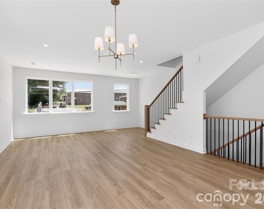 2714 Baltimore Avenue - Photo Thumbnail 9
