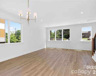 2714 Baltimore Avenue - Photo Thumbnail 10