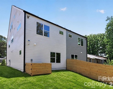 2714 Baltimore Avenue - Photo Thumbnail 30