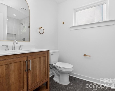 2714 Baltimore Avenue - Photo Thumbnail 7