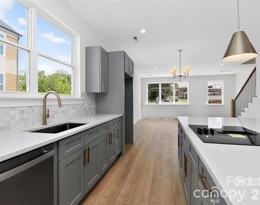 2714 Baltimore Avenue - Photo Thumbnail 15