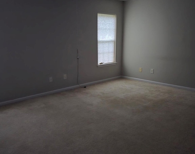 18603 Coachmans Trace - Photo Thumbnail 11
