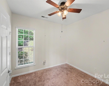 9009 Smokey Hill Lane - Photo Thumbnail 18