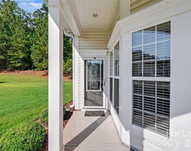 9009 Smokey Hill Lane - Photo Thumbnail 5