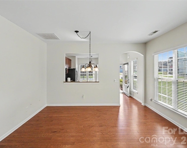 9009 Smokey Hill Lane - Photo Thumbnail 9