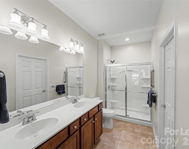 9009 Smokey Hill Lane - Photo Thumbnail 4