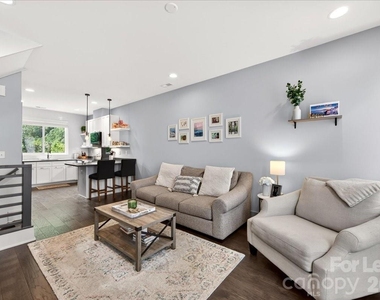 241 Domain Way - Photo Thumbnail 3
