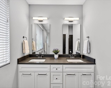 241 Domain Way - Photo Thumbnail 13