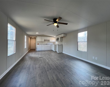 528 Oak Run Court - Photo Thumbnail 1