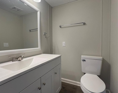 528 Oak Run Court - Photo Thumbnail 5