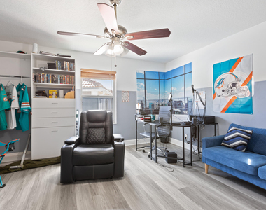 3221 El Camino - Photo Thumbnail 36