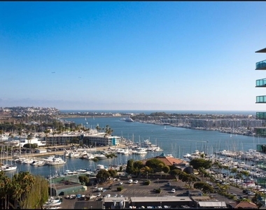 13650 Marina Pointe Drive - Photo Thumbnail 3