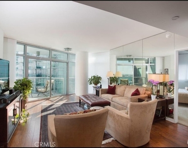 13650 Marina Pointe Drive - Photo Thumbnail 8